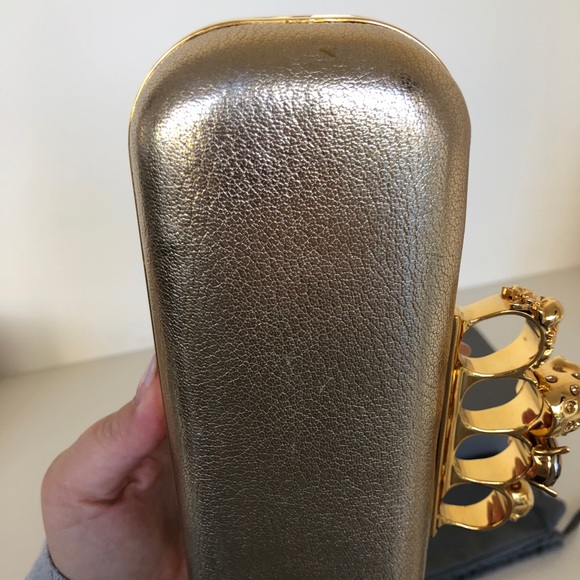 ☑️ SOLD ☑️ Alexander McQueen Skull Clutch - Picture 9 of 12